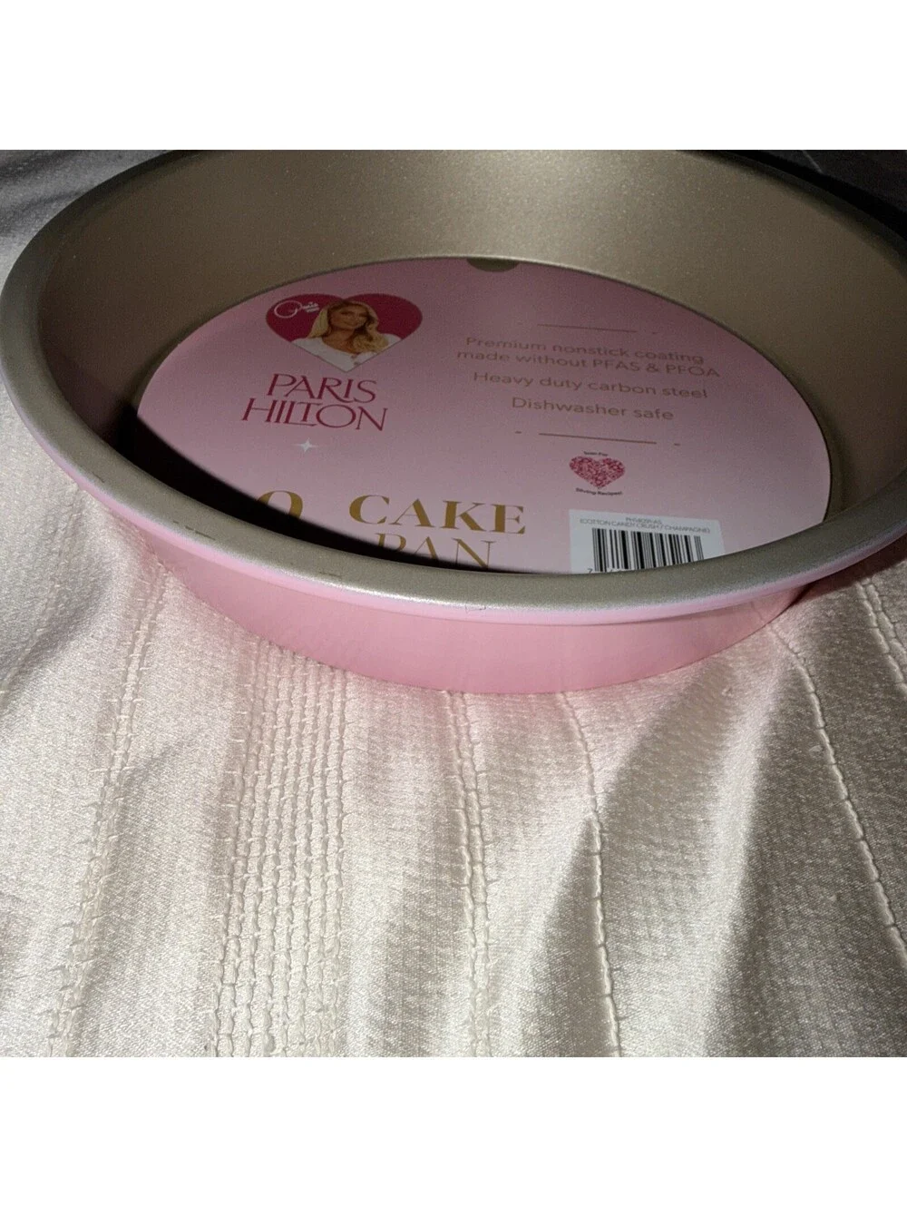 Paris Hilton Nonstick Bakeware 9inch Round Cake Pan Heavy Duty Carbon Steel